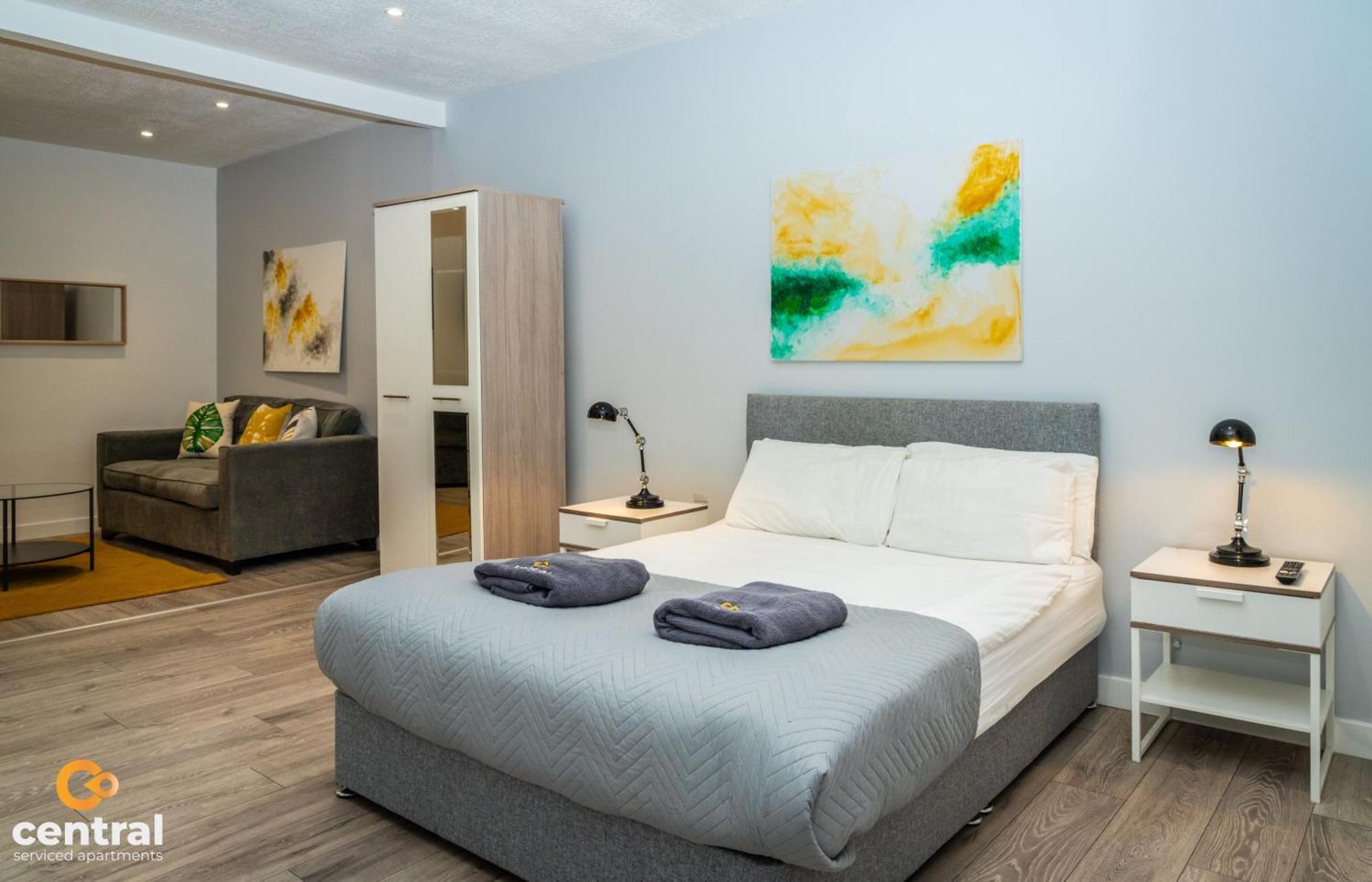 Central Serviced Apartments - 2 Bedroom - Walk Away From City Centre & Universities - Sleeps 4 - 3 X Double Beds - Smart Tvs In All Rooms - Short Term Stays Welcome - Walk Away From Train & Bus Station - Preferred Location For Short Stay In Dundee Ngoại thất bức ảnh
