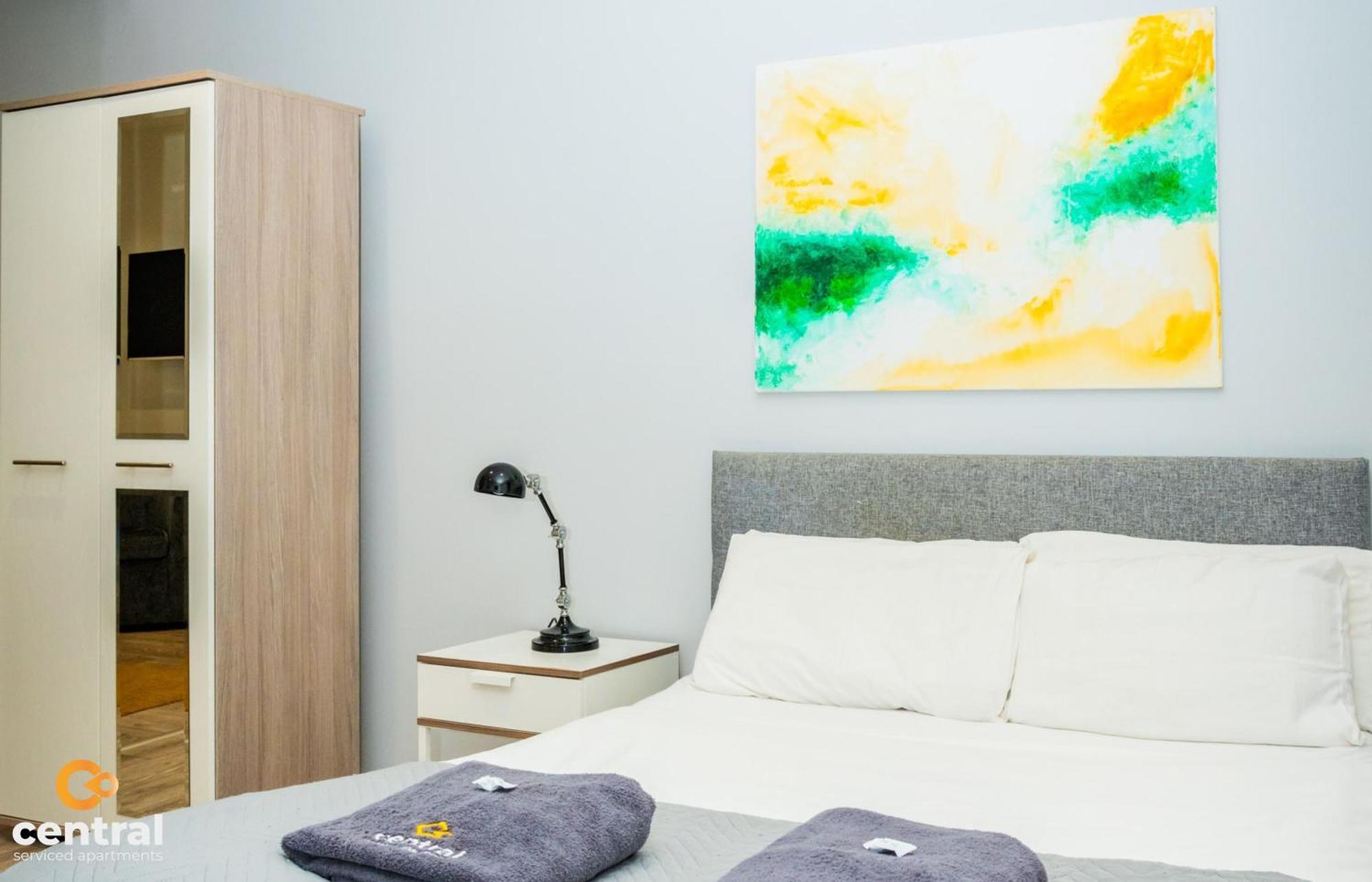 Central Serviced Apartments - 2 Bedroom - Walk Away From City Centre & Universities - Sleeps 4 - 3 X Double Beds - Smart Tvs In All Rooms - Short Term Stays Welcome - Walk Away From Train & Bus Station - Preferred Location For Short Stay In Dundee Ngoại thất bức ảnh