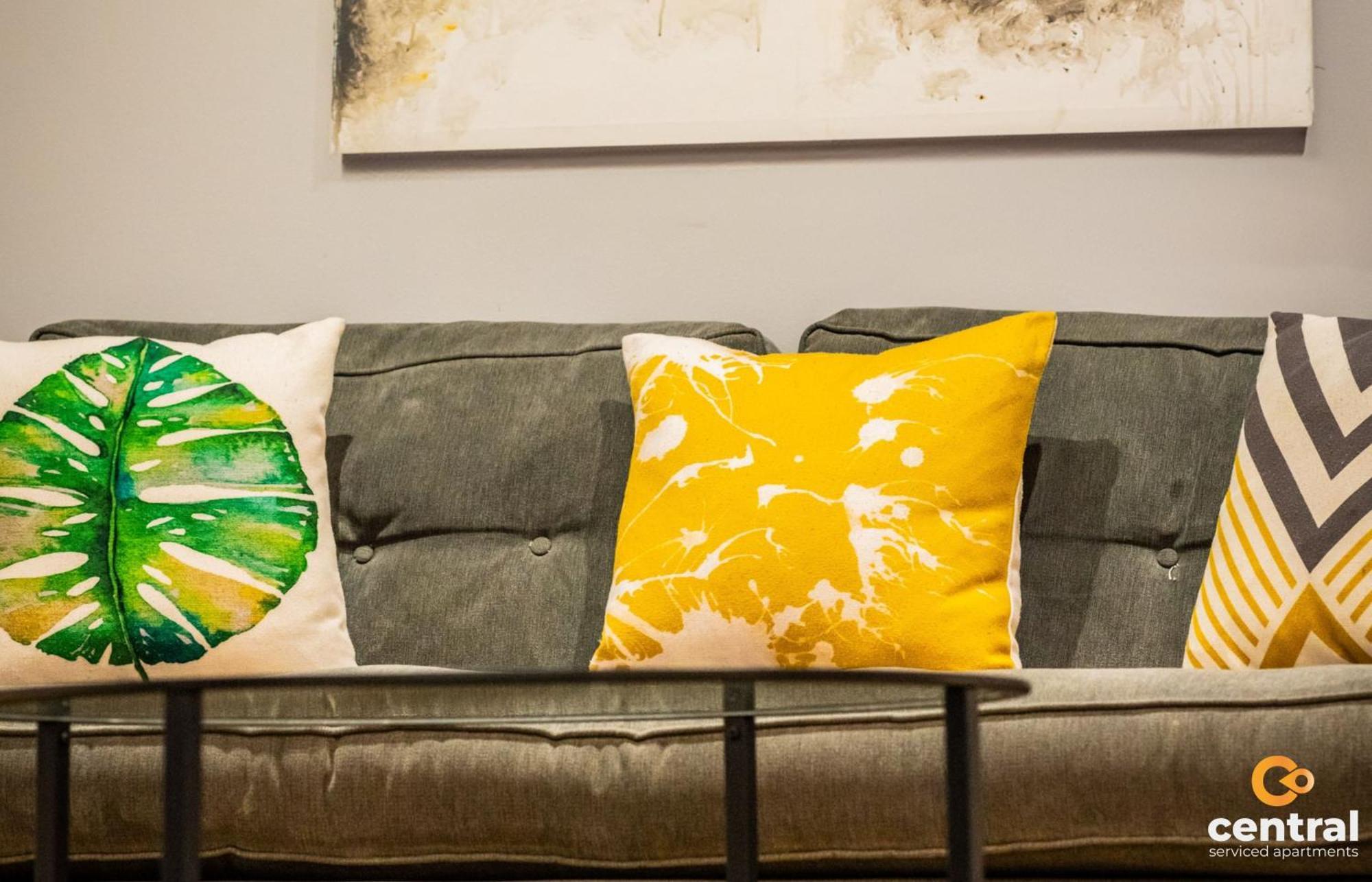 Central Serviced Apartments - 2 Bedroom - Walk Away From City Centre & Universities - Sleeps 4 - 3 X Double Beds - Smart Tvs In All Rooms - Short Term Stays Welcome - Walk Away From Train & Bus Station - Preferred Location For Short Stay In Dundee Ngoại thất bức ảnh